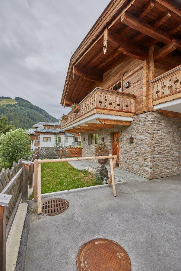 Panorama Chalets ザールバッハ・ヒンターグレム エクステリア 写真